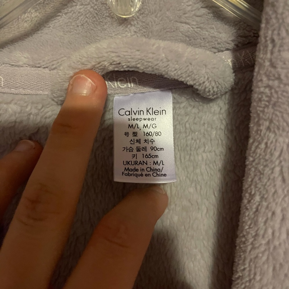 Calvin Klein long fleece grey robe🖤♥️ - Picture 5 of 8